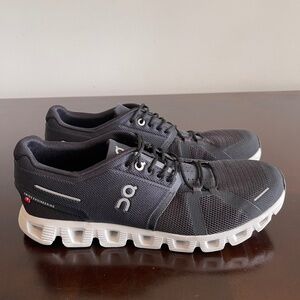 Men’s On Clouds Size 9.5